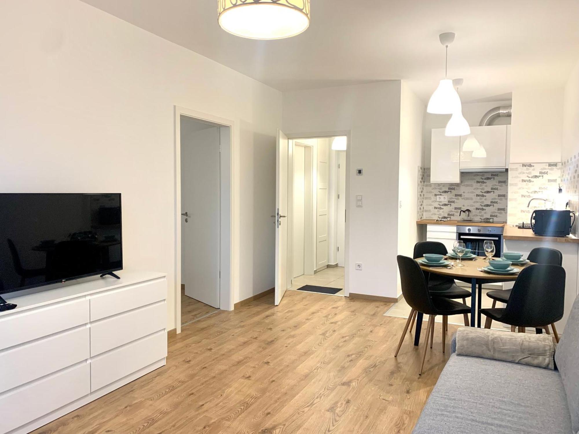 Westside Residence Apartment - Modern & Peaceful - Free Garage! Budapest Esterno foto